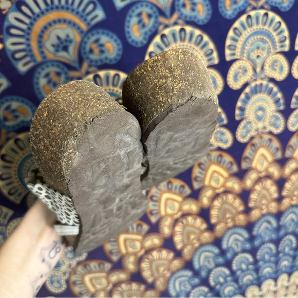 🦋5/20$🦋 lattice patterned sandals - Picture 7 of 9